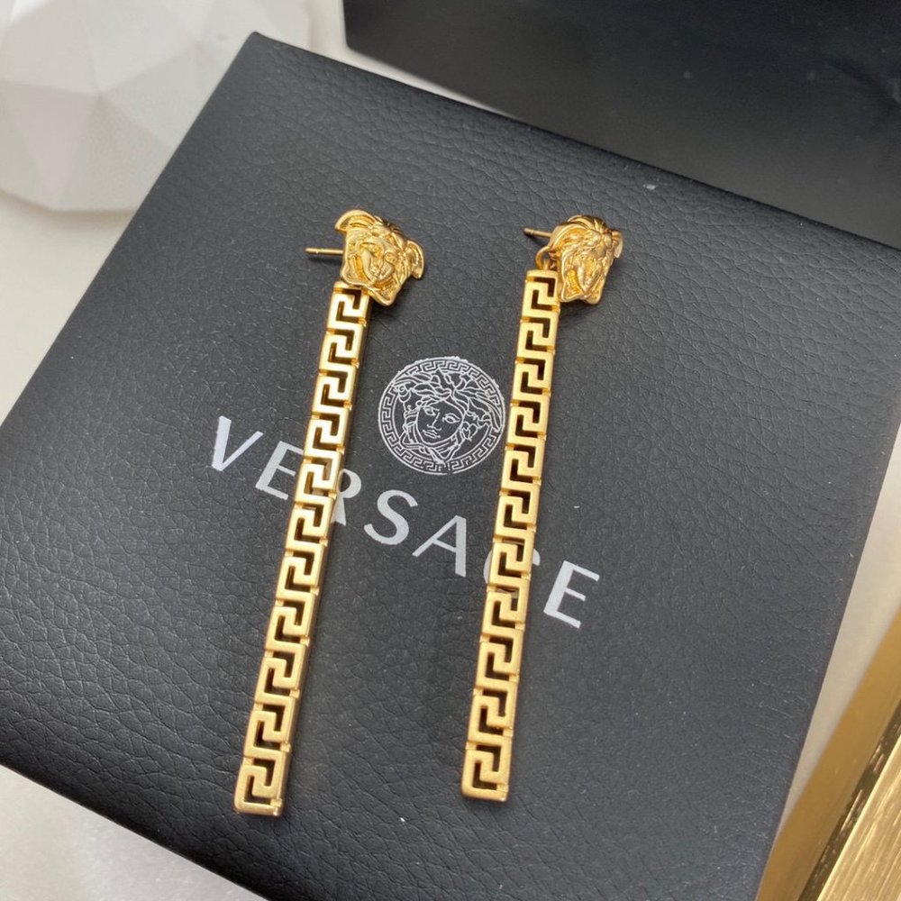 💎✨AUTHENTIC✨💎 Versace earrings